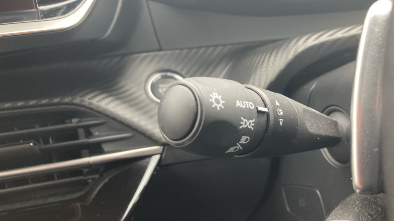 Peugeot 208 1.2 PureTech 100 Allure Premium + 5dr EAT8 Petrol Hatchback